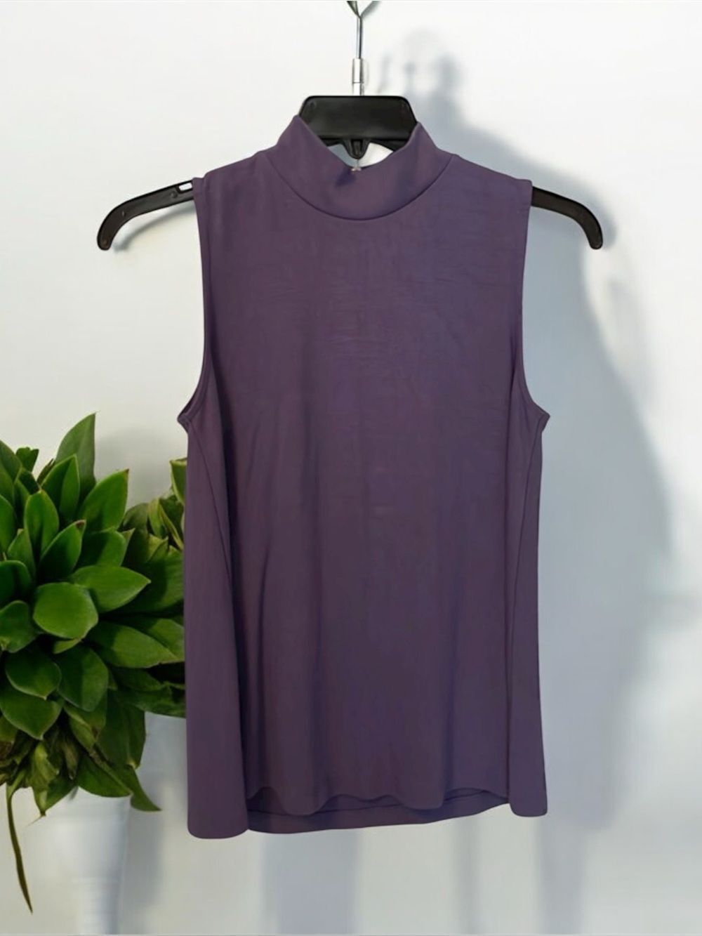 Premise Studio Sleeveless Top - M